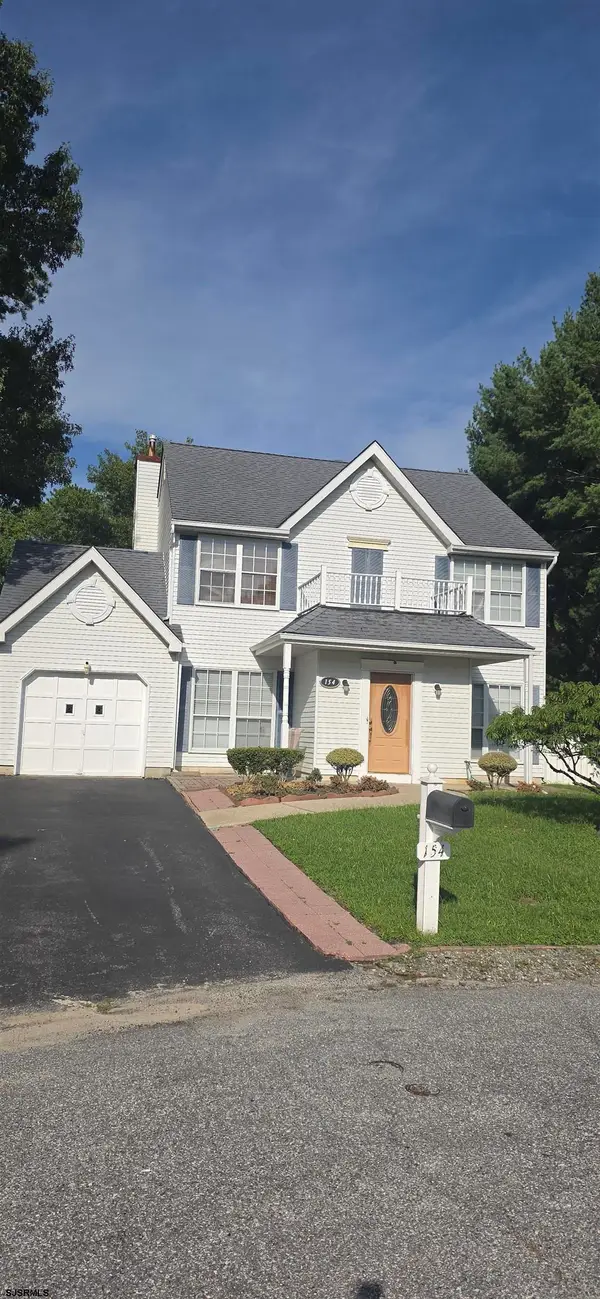 154 Navasink Ct, Galloway Township, NJ 08205