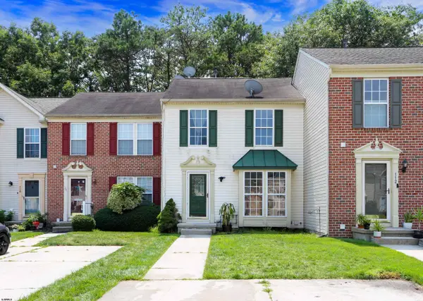 114 Pine Knoll Cir, Hamilton Township, NJ 08330
