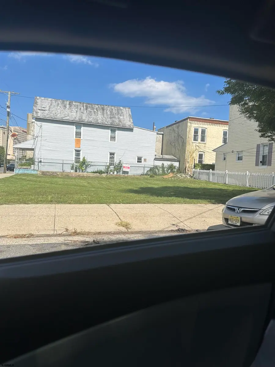 135-137 N Georgia Ave, Atlantic City, NJ 08401 - #3