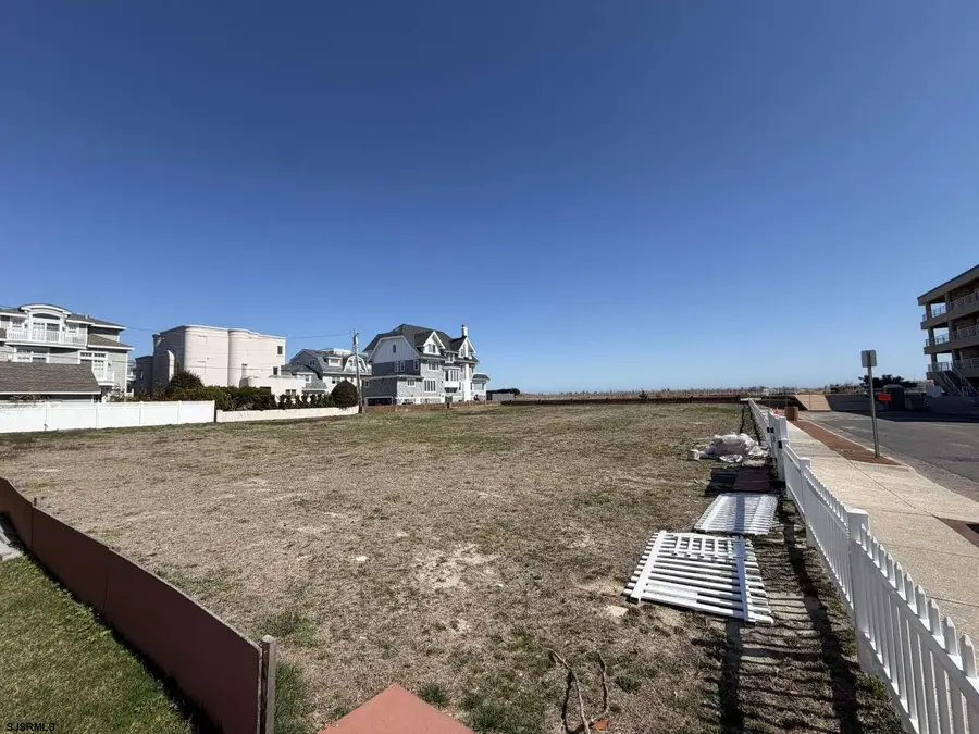 111 S Cornwall Ave, Ventnor City, NJ 08406 - #2