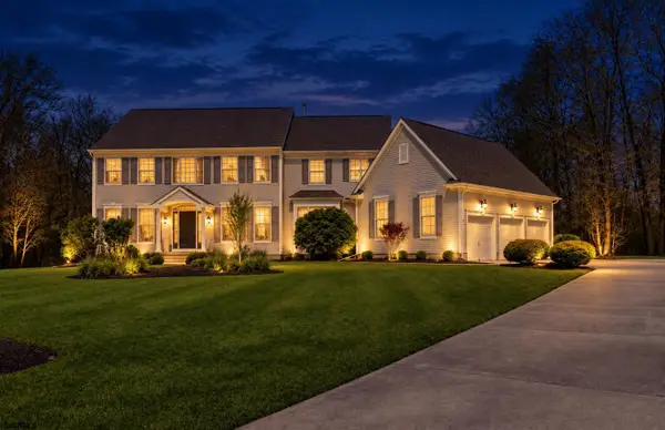 421 Pine Ave, Egg Harbor Township, NJ 08234