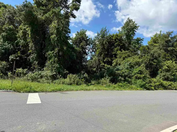 Maple Rd, Absecon, NJ 08201