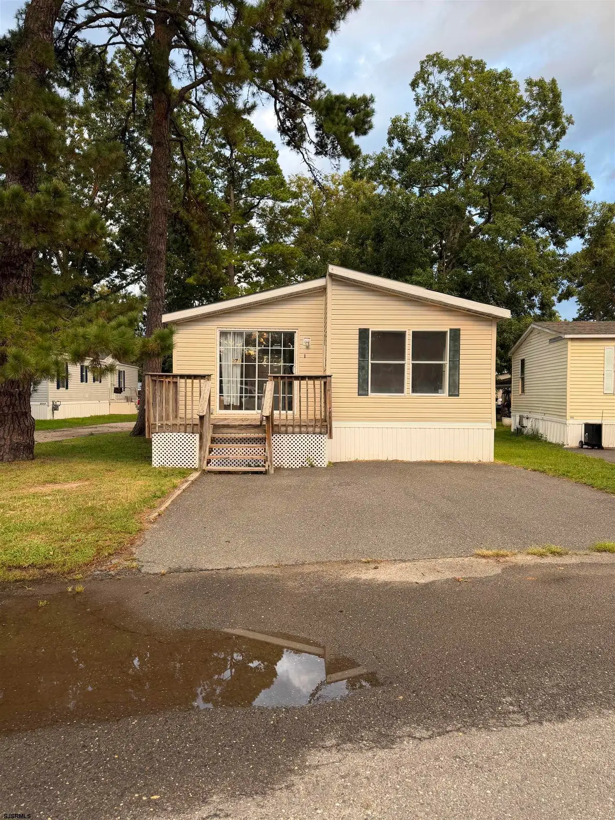 275 W Park Ave, Egg Harbor City, NJ 08215 - #1