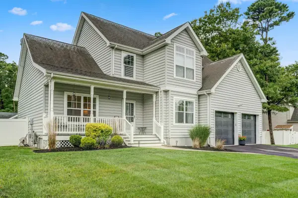 8 Edwards Ct, Little Egg Harbor, NJ 08087