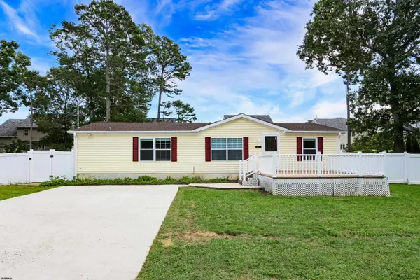 210 Carver Ave, Egg Harbor Township, NJ 08234