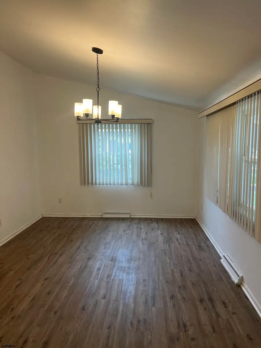 811 N Dr Martin Luther King Blvd, Atlantic City, NJ 08401 - #3