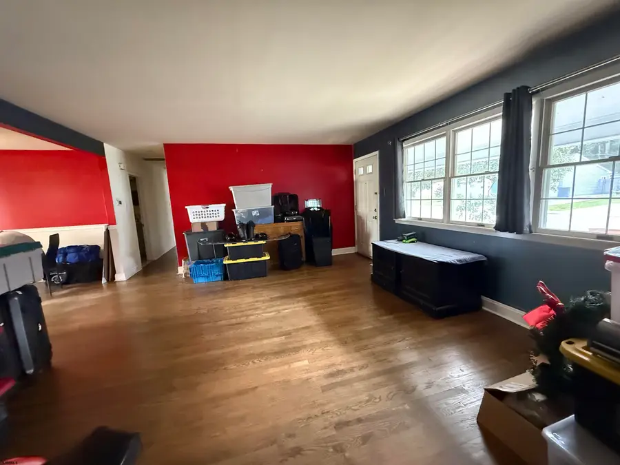 27 W Laurel Drive, Somers Point, NJ 08244 - #2