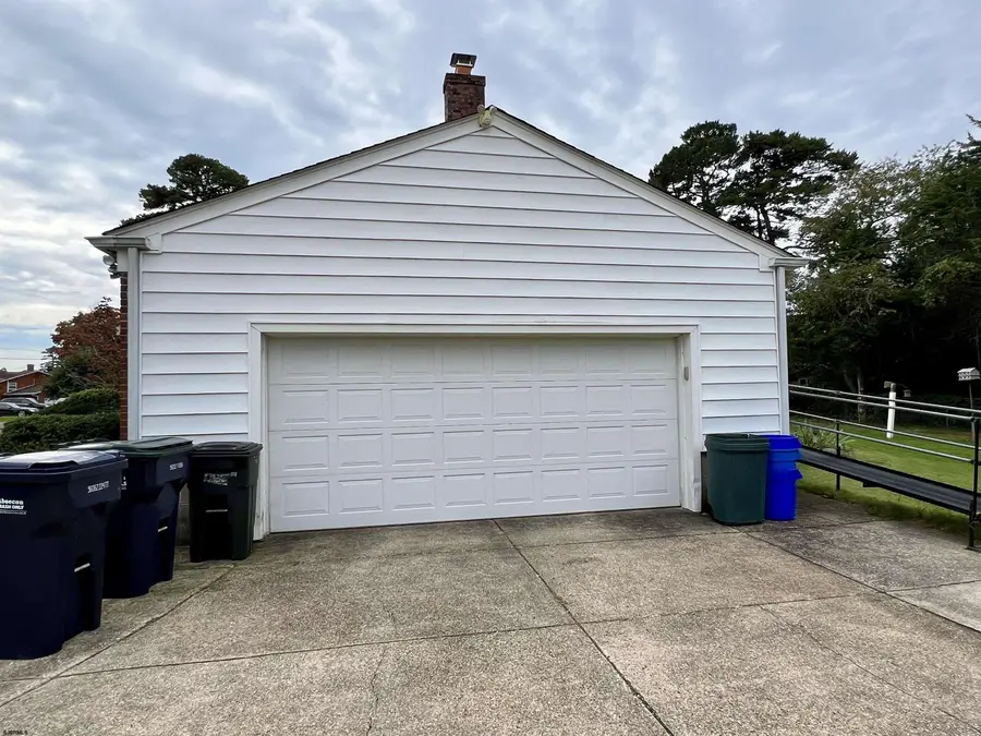 405 Cynwyd Dr, Absecon, NJ 08201 - #2