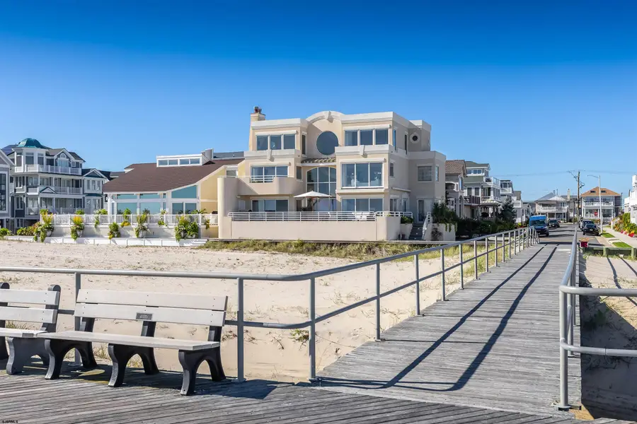 110 S Pittsburg Ave, Ventnor City, NJ 08406 - #3