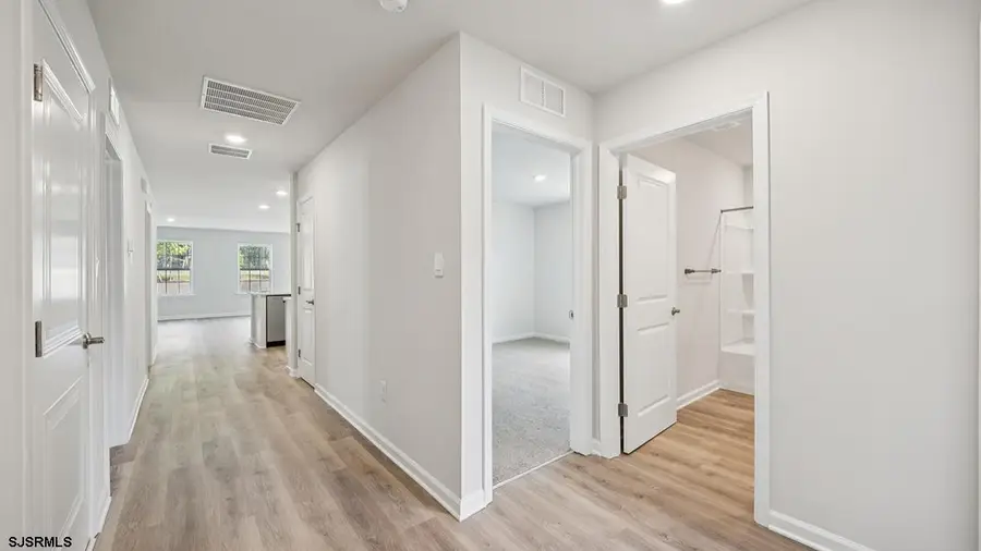 6 Santa Monica Road, Egg Harbor, NJ 08234 - #2