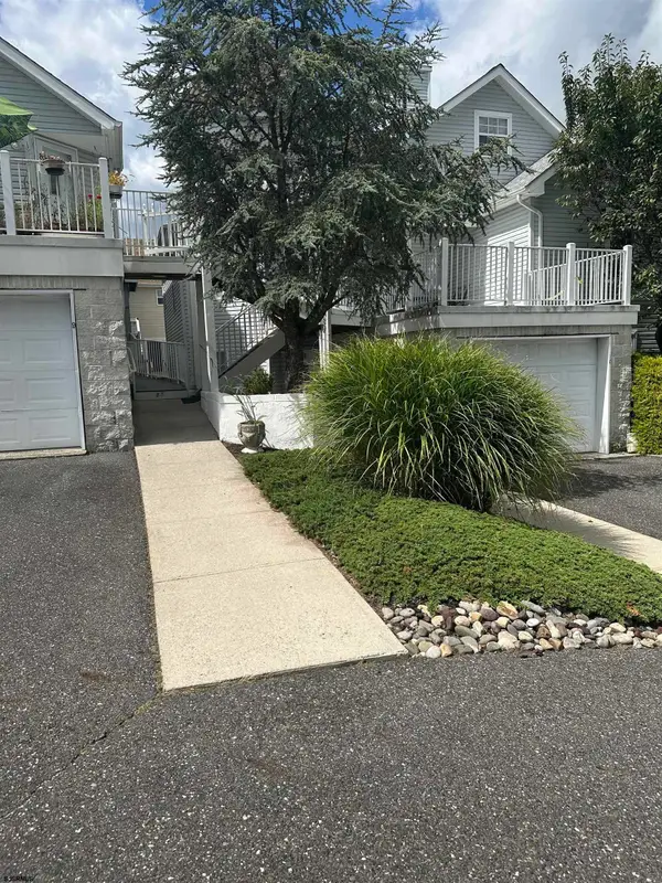 85 E Woodland Ave #85, Absecon, NJ 08201