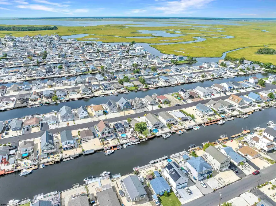 26 W Potomac Dr, Mystic Island, NJ 08087 - #3