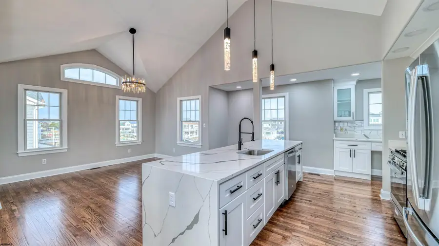8 Neptune Dr, Somers Point, NJ 08244 - #2