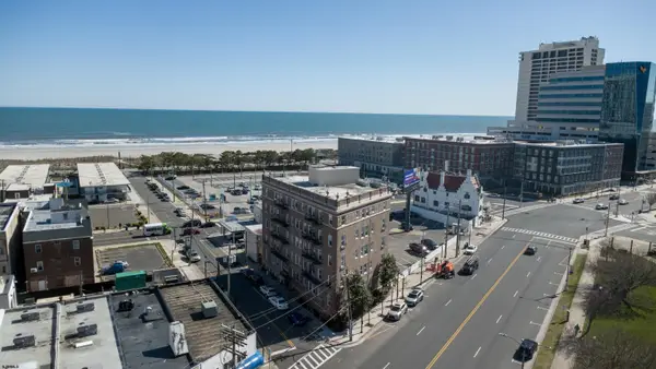 2 S Hartford Ave #D3, Atlantic City, NJ 08401