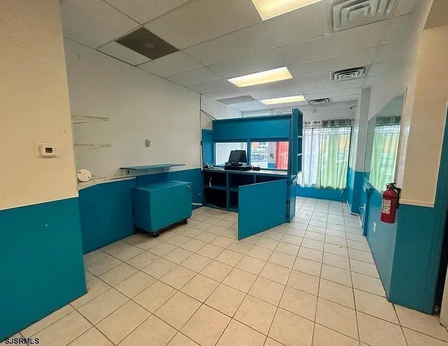 2427 Arctic Ave, Atlantic City, NJ 08401 - #2