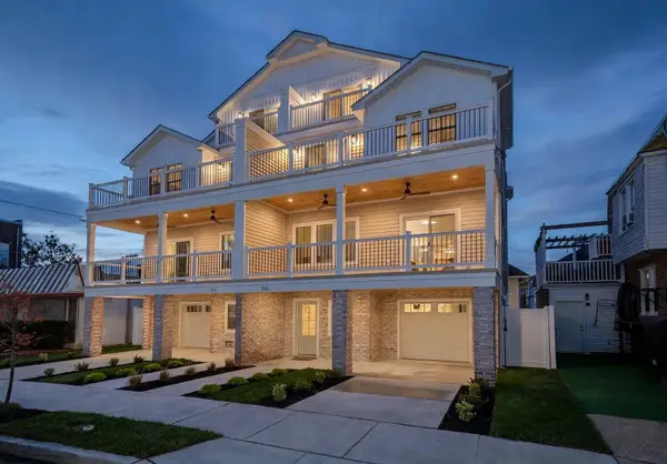 106 N Avolyn Ave, Ventnor, NJ 08406