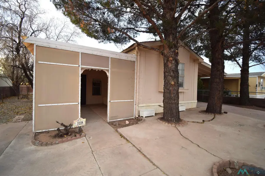 3118 Las Cruces St, Deming, NM 88030 - #3