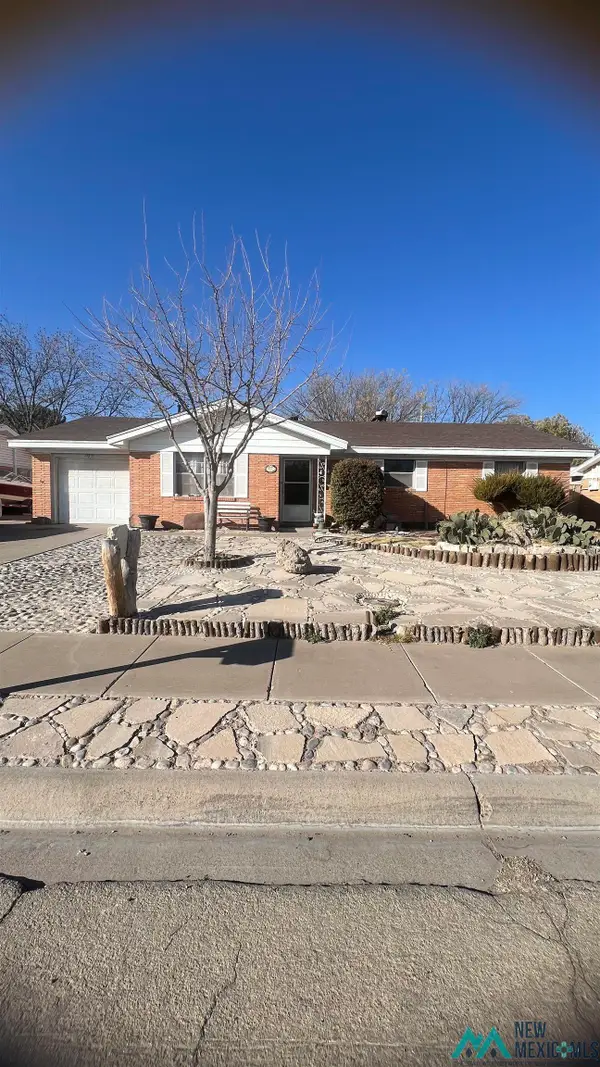 309 Broken Arrow Road, Roswell, NM 88201