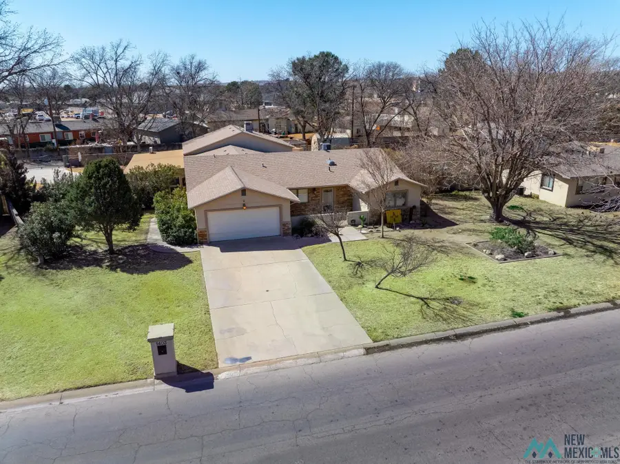 1403 S Country Club Circle, Carlsbad, NM 5 - Image #2
