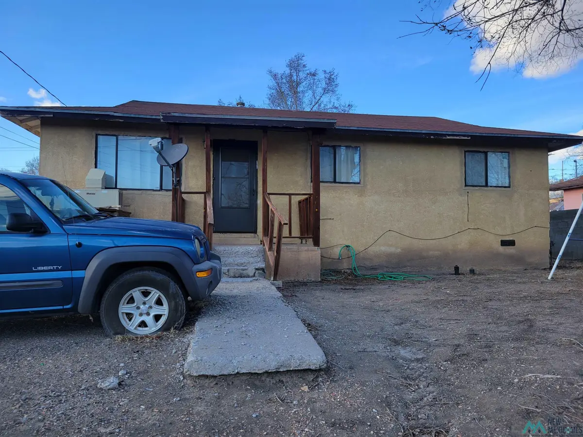 206 W Adams Avenue, Gallup, NM 87301 - Image #1