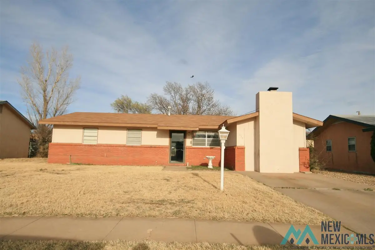 620 Circle Dr. Drive, Clovis, NM 88101 - Image #1