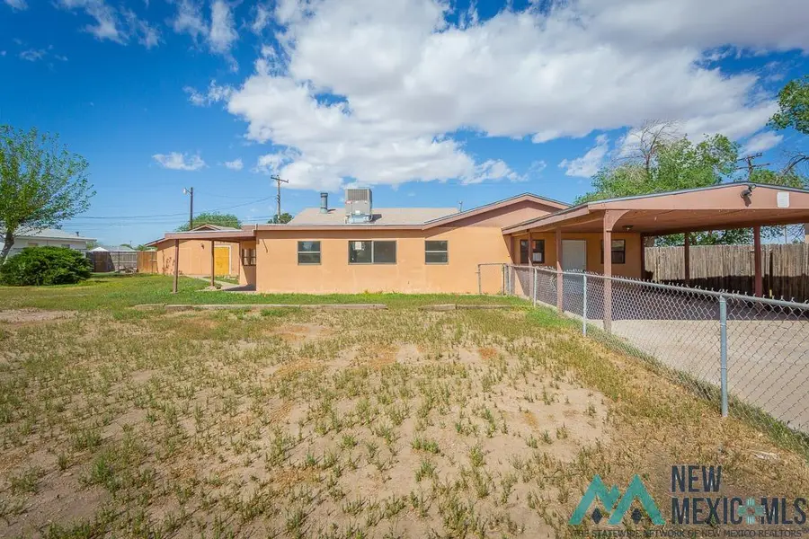 1822 N Kansas Avenue, Roswell, NM 88201 - Image #2