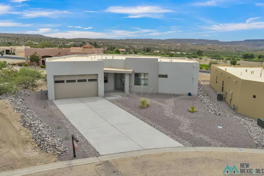 212 Tierra Verde Circle, Elephant Butte, NM 87935 - Image #2