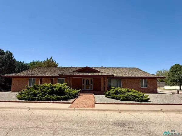 2400 W Loma Drive, Artesia, NM 88210