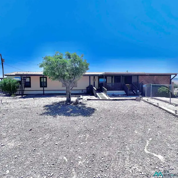 104 Scottsdale Road, Elephant Butte, NM 87935