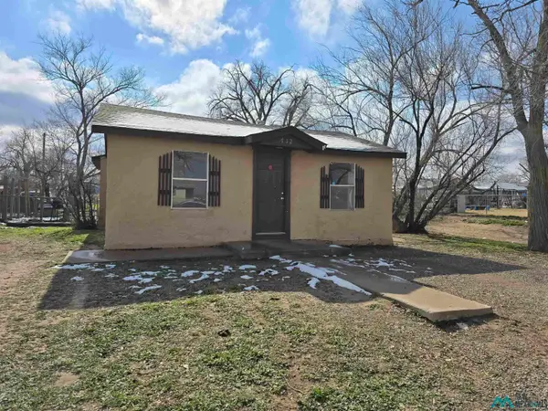 712 W 12th Street, Roswell, NM 88201