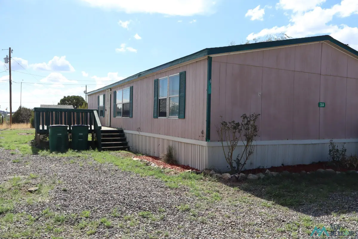 304 Catarena Ct, Santa Clara, NM 88026 - Image #1