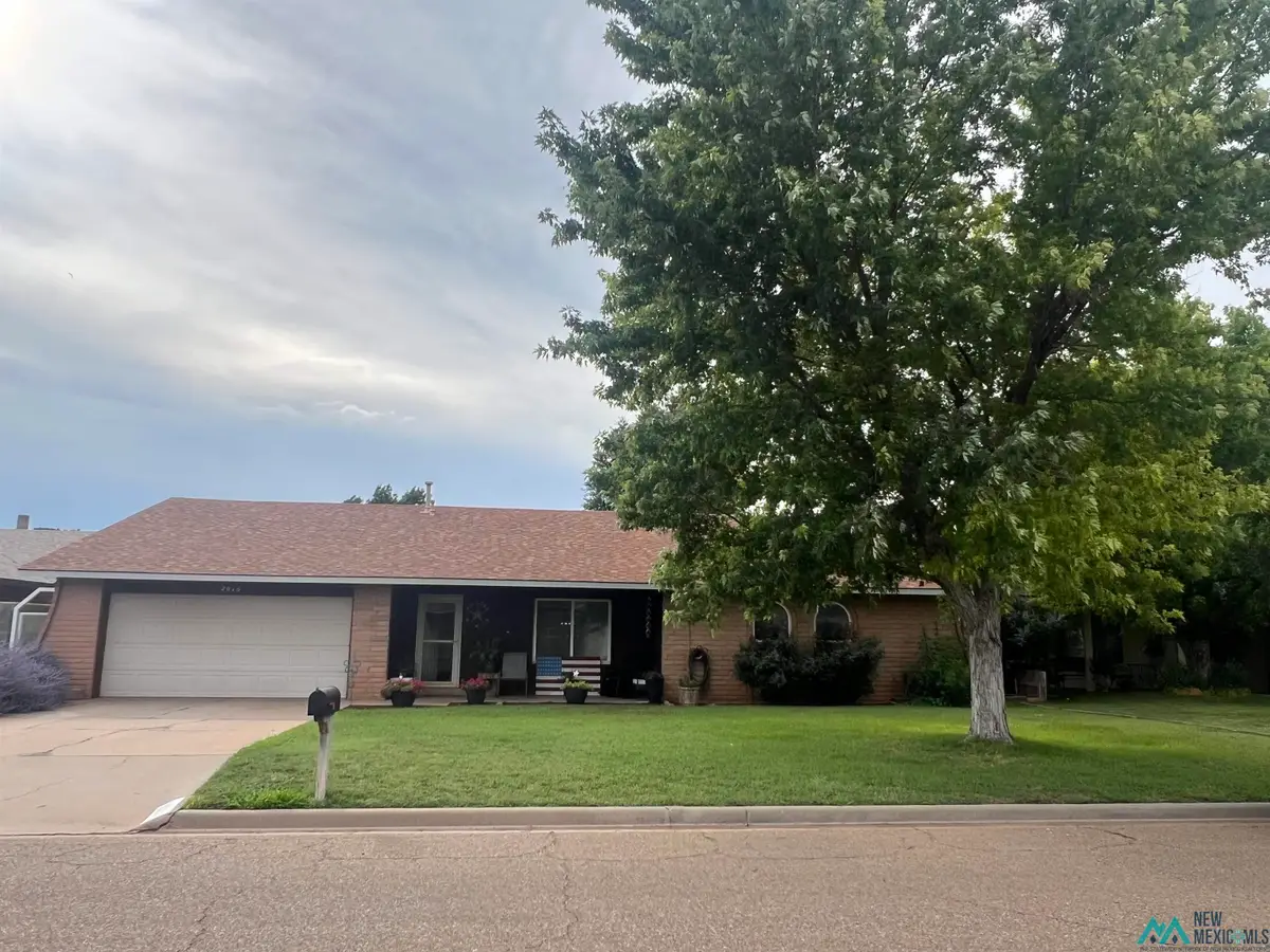 2016 Jonquil Park Drive, Clovis, NM 88101 - Image #1