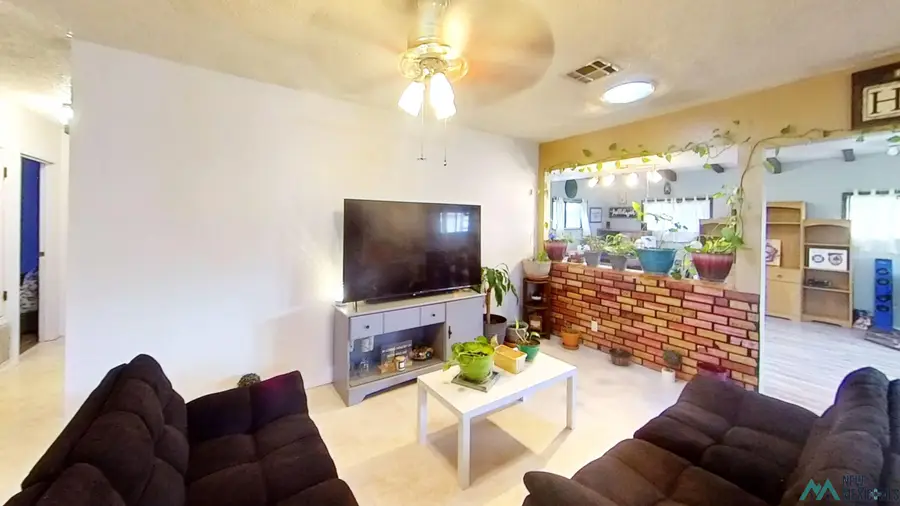 3418 Chee Dodge Boulevard, Gallup, NM 87301 - Image #2