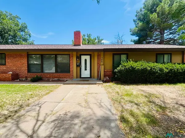 300 E Linda Vista Boulevard, Roswell, NM 88201