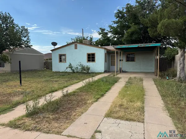 1012 S Plains Park Drive, Roswell, NM 88201