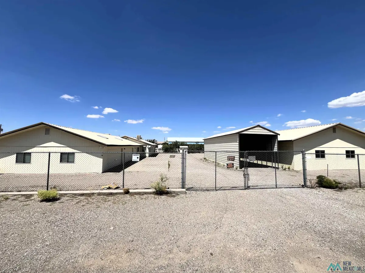717 Erie Avenue, Elephant Butte, NM 87935 - Image #1