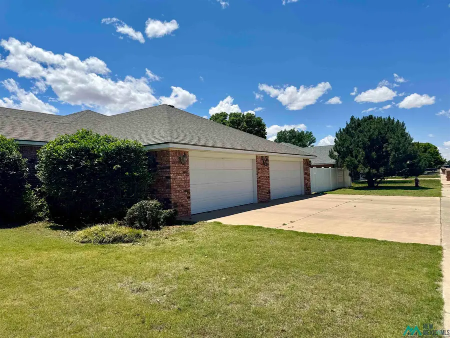 920 Chase Meadows Lane, Clovis, NM 88101 - Image #2