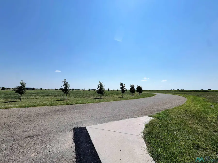 891 North Lakes Drive, Clovis, NM 88101 - Image #2