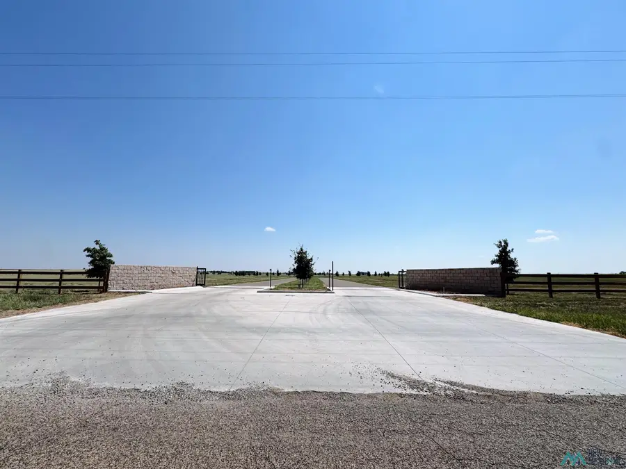 861 North Lakes Drive, Clovis, NM 88101 - Image #3