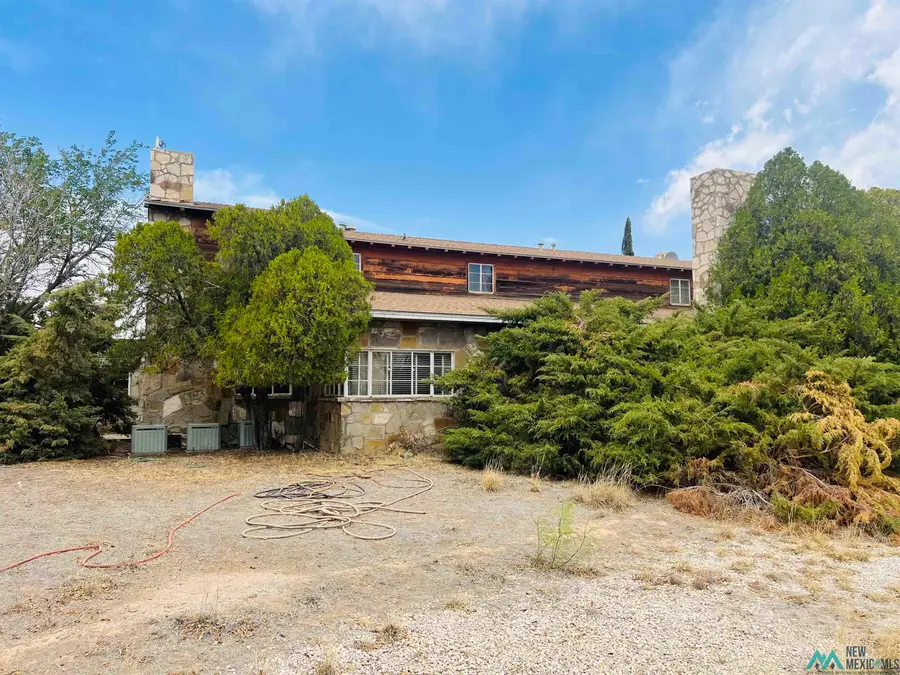 802 E Greene Street, Carlsbad, NM 88220 - Image #2