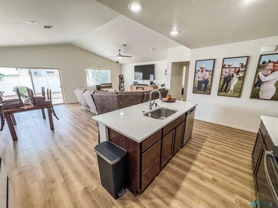 1107 E La Brea Avenue, Hobbs, NM 88240 - Image #2