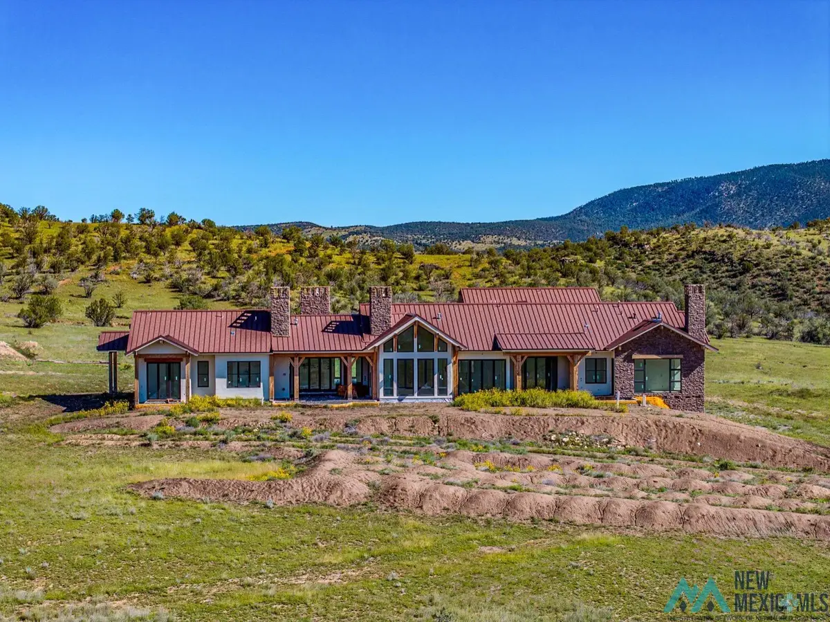 398 Pine Lodge Road, Capitan, NM 88316 - Image #1