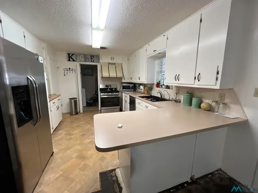 414 W Saint Anne Place, Hobbs, NM 88240 - Image #3