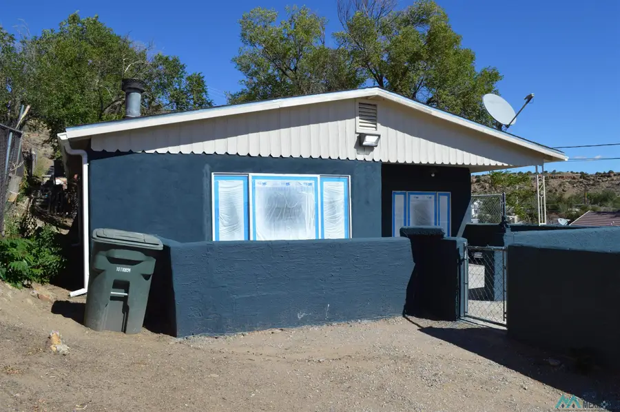 411 E Maloney Avenue, Gallup, NM 87301 - Image #2