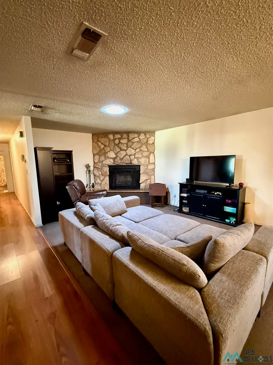 1602 W Mann Avenue, Artesia, NM 88210 - #2