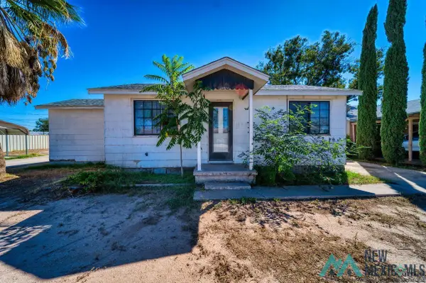 1403 A W Fox Street, Carlsbad, NM 88220