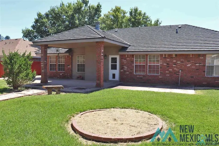 2304 Northglen, Clovis, NM 88101 - Image #2