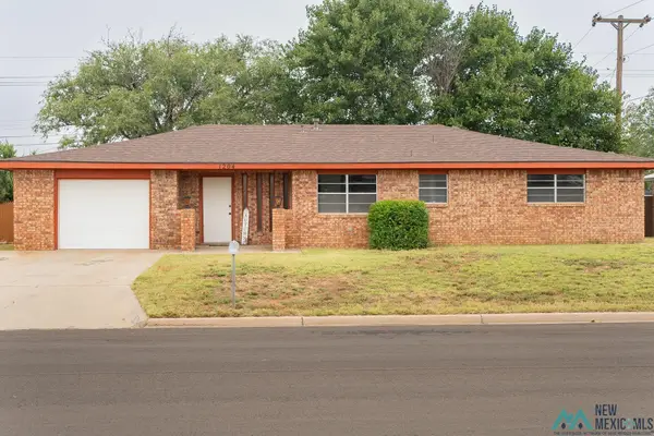 1204 Sandia Drive, Clovis, NM 88101