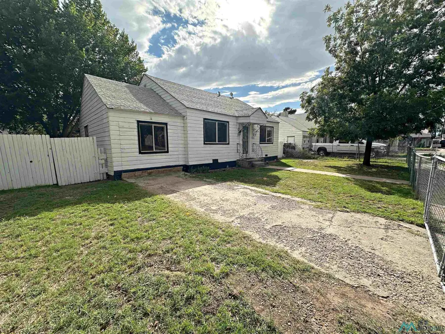102 Pear Street, Roswell, NM 88201 - Image #2