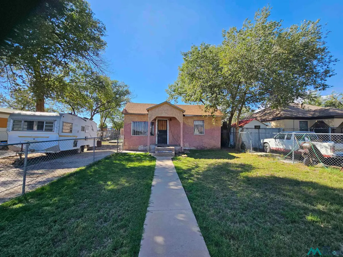 406 S Holland Drive, Roswell, NM 88203 - #1